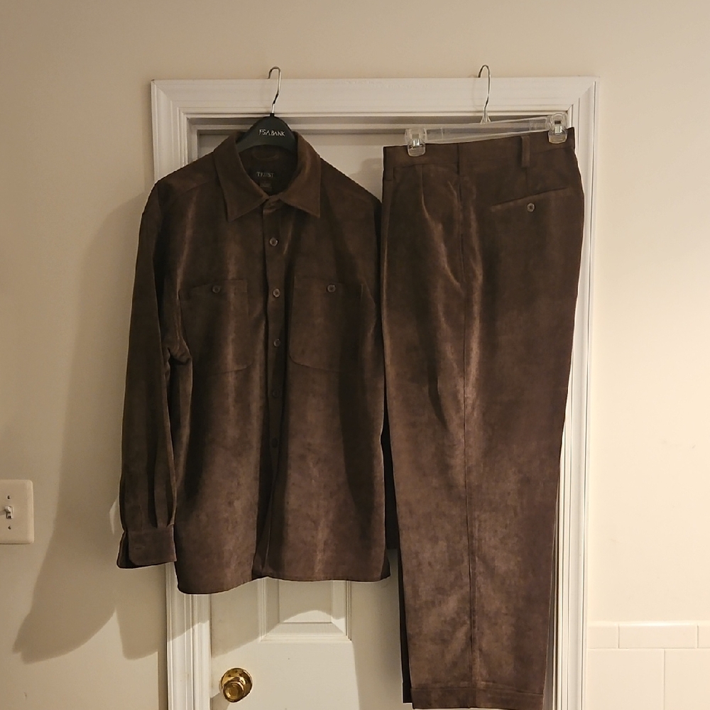 Men's Corduroy Pants in Rich Brown By Trust, Size L, 100% Polyester
